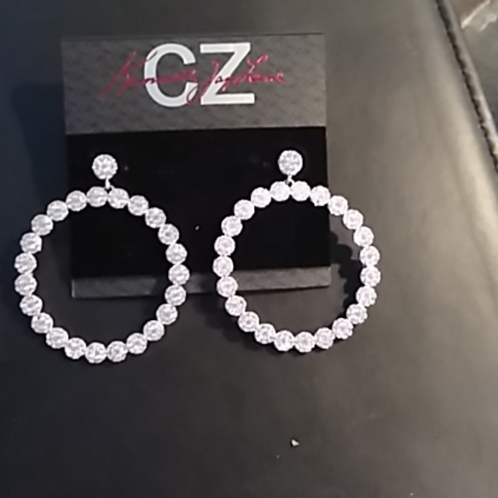 CZ by Kenneth Jay Lane